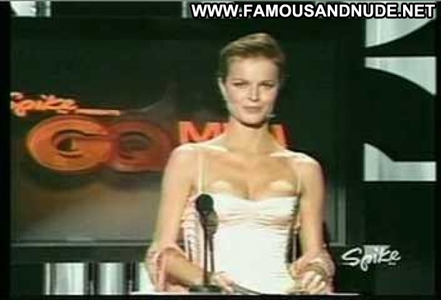 Eva Herzigova Gq Men Of The Year Awards Nice Posing Hot Nude Scene