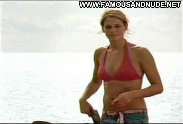 Amanda Righetti North Shore Skirt Posing Hot Celebrity Famous