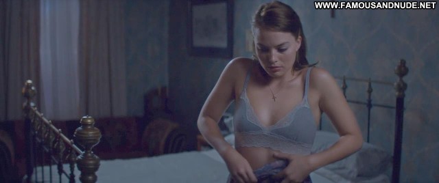 Margot Robbie Z For Zachariah Bed Celebrity Bra Beautiful Cute Female