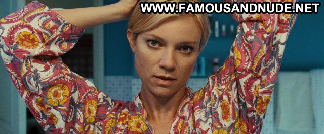 Amy Smart No Source Famous Posing Hot Sexy Scene Sexy Nude