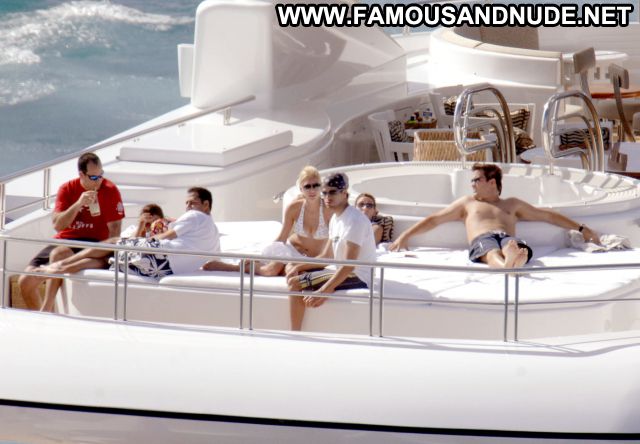 Anna Kournikova Sport Woman Yacht Bikini Blonde Nude Scene