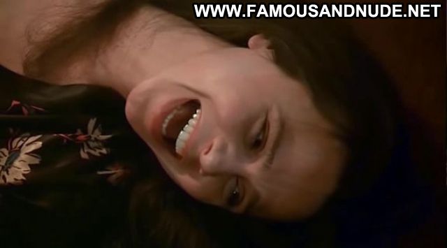 Juliette Binoche Cheater Lesbian Scene Showing Ass Brunette