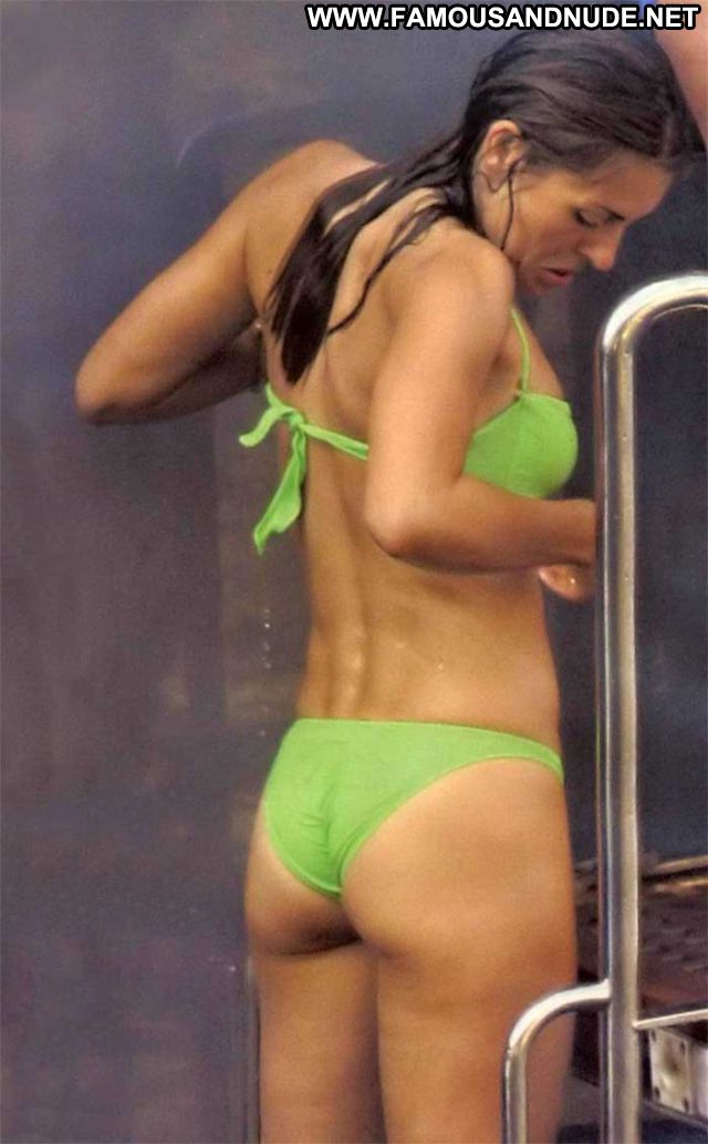 Elizabeth Hurley British Bikini Female Gorgeous Posing Hot