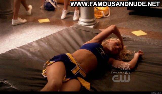 Alyson Michalka No Source Famous Posing Hot Celebrity Sexy