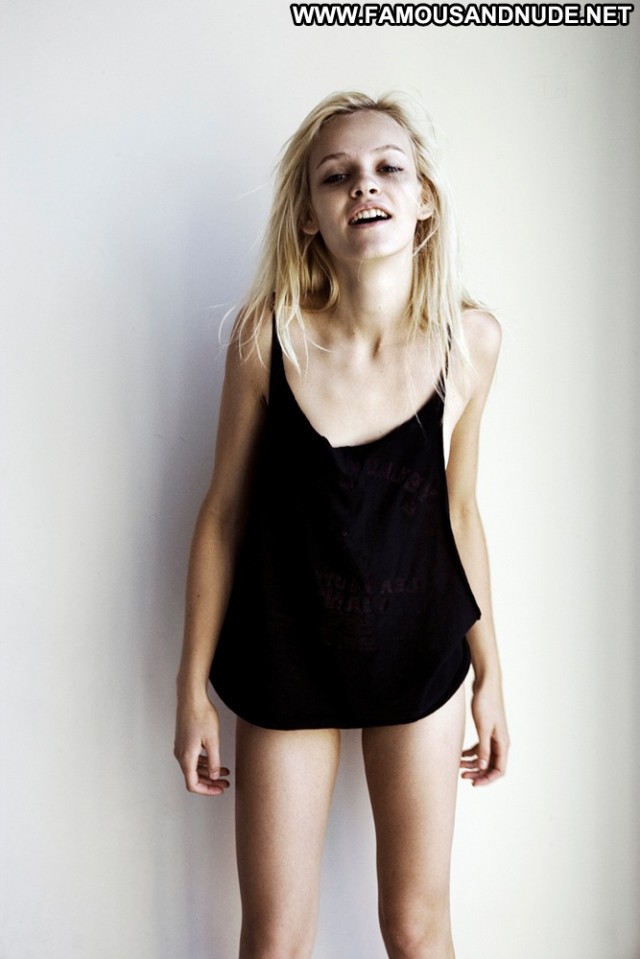 Ginta lapina nude