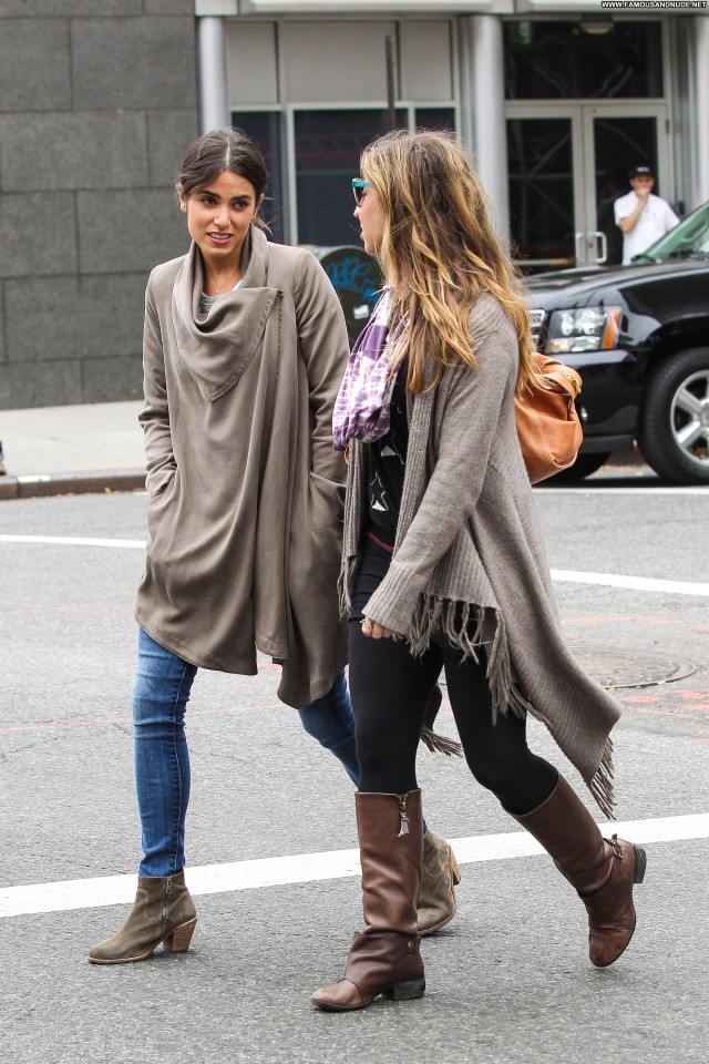 Nikki Reed Shopping High Resolution Nyc Shopping Babe Beautiful