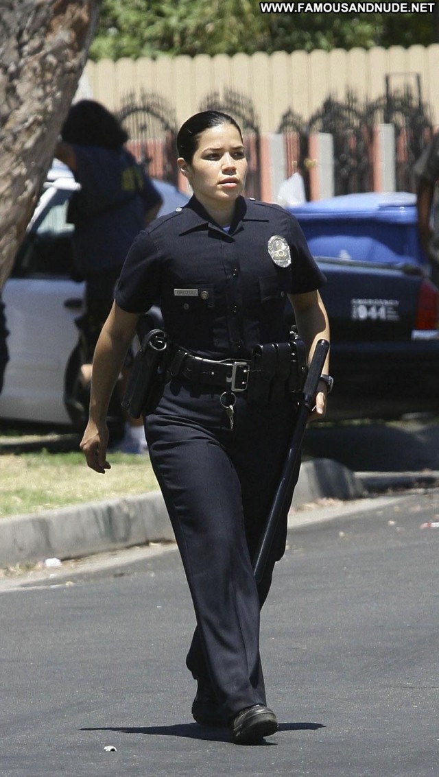 America Ferrera End Of Watch Park Babe Beautiful Posing Hot Celebrity