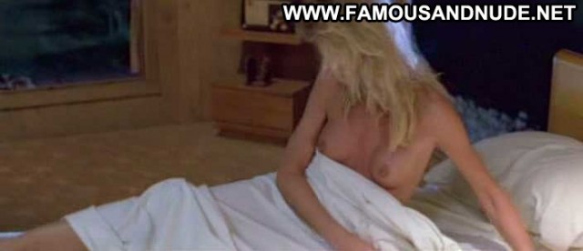 Kelly Lynch Road House Big Tits Nude Bed Sex Ass Breasts Celebrity