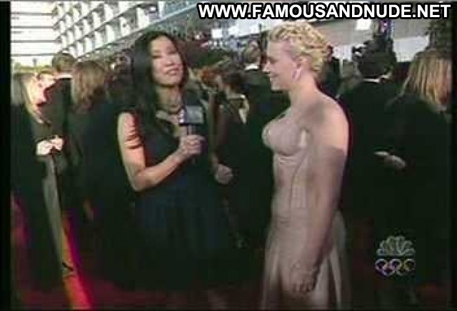 Scarlett Johansson Golden Globes Pre Show Celebrity Cleavage Big Tits