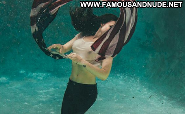 Sophie Simmons Van Helsing Underwater Hot Nude Big Tits Pool Tits