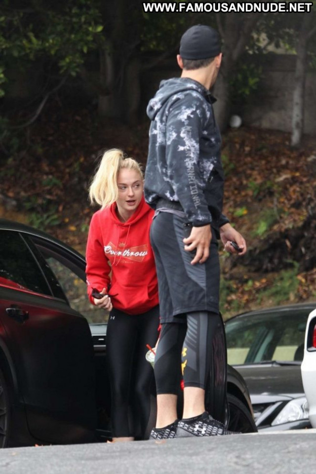 Sophie Turner Gym In La Paparazzi Babe Celebrity Beautiful Gym Posing