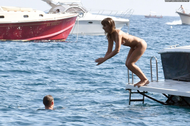 Brittny Ward No Source Posing Hot Babe Summer Celebrity Italy Sex