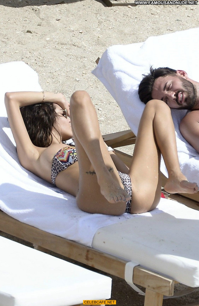 Nabilla Benattia No Source Babe Posing Hot Beach Bar Topless