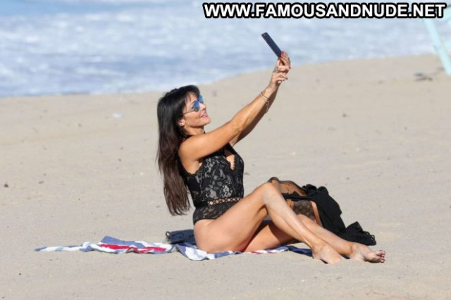 Lizzie Cundy No Source Posing Hot Paparazzi Black Swimsuit Celebrity