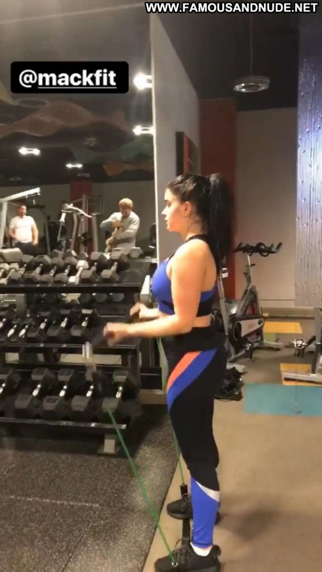 Ariel Winter No Source Posing Hot Workout Beautiful Celebrity