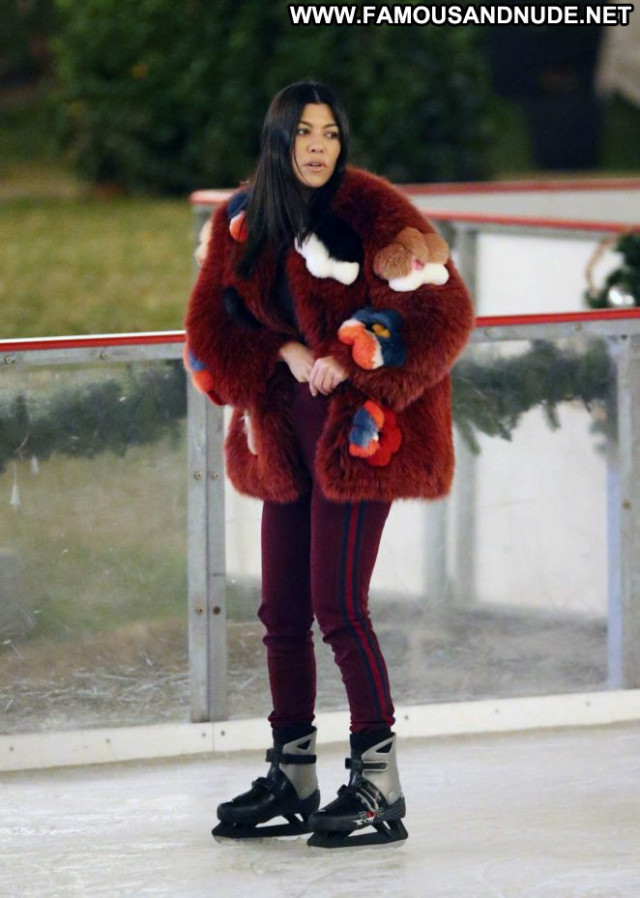 Kourtney Kardashia No Source Beautiful Paparazzi Babe Celebrity