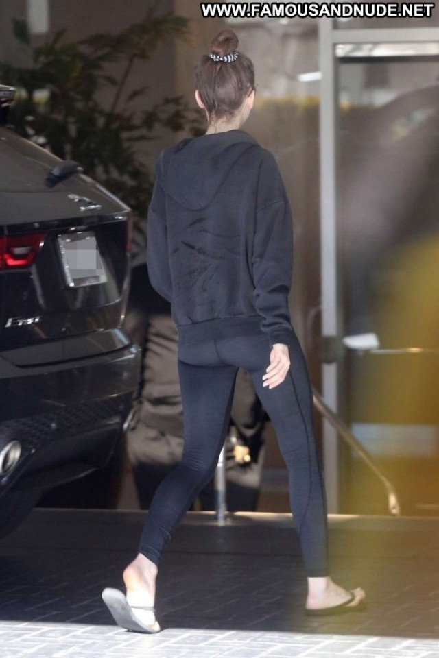 Lily Collins Gym In La Celebrity Gym Paparazzi Babe Posing Hot
