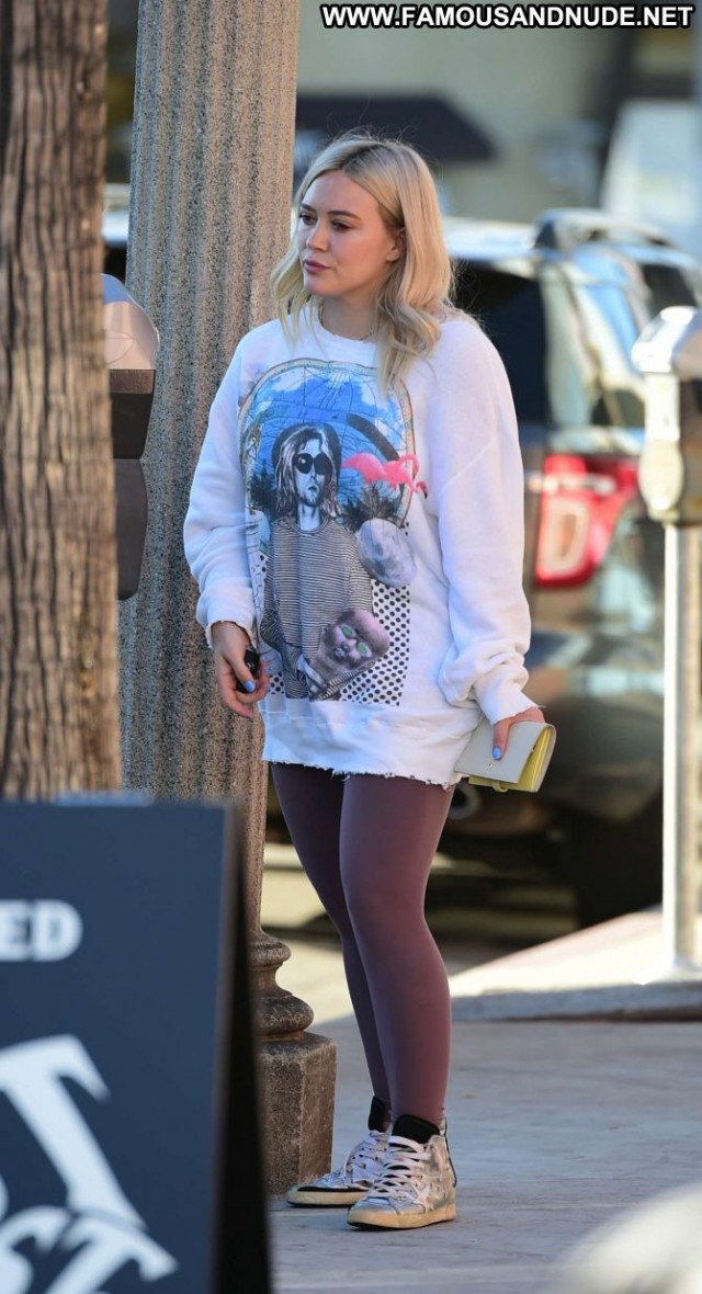 Hilary Duff Studio City Posing Hot Celebrity Babe Beautiful Paparazzi