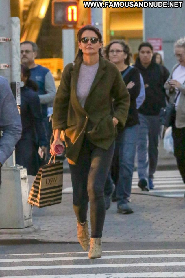 Katie Holme New York Babe Shopping New York Beautiful Paparazzi