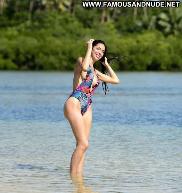 Farrah Abraham No Source Paparazzi Fiji Posing Hot Celebrity