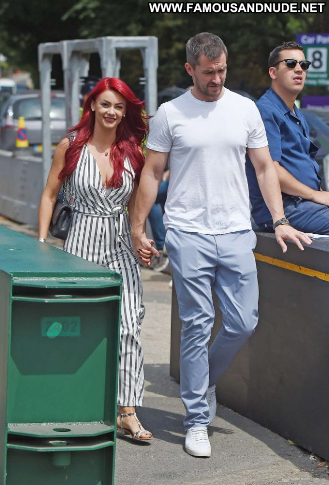 Dianne Buswell No Source Paparazzi Tennis Bus Babe Posing Hot