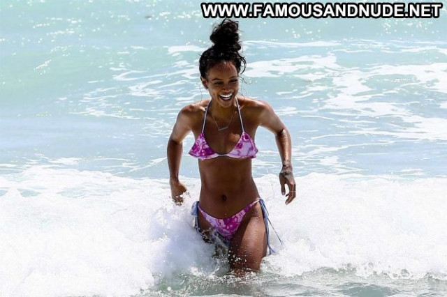 Karrueche Tran No Source Beach Bikini Babe Paparazzi Celebrity Posing