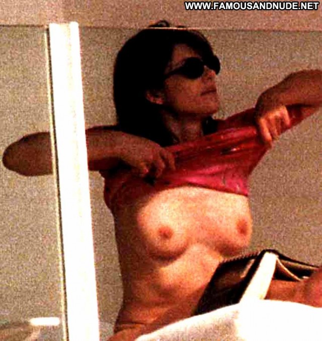 Elizabeth Hurley No Source Celebrity - Nude Celebrities Mobile.