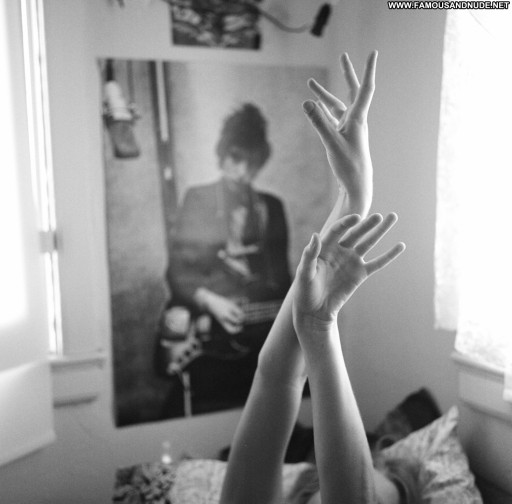 River Straight Celebrity Posing Hot