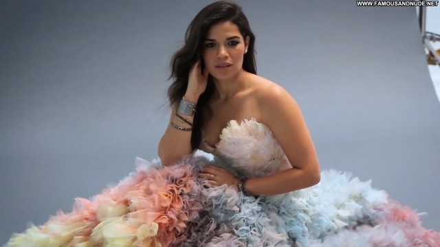 America Ferrera Miami Beach Latina Posing Hot Beautiful Babe Celebrity