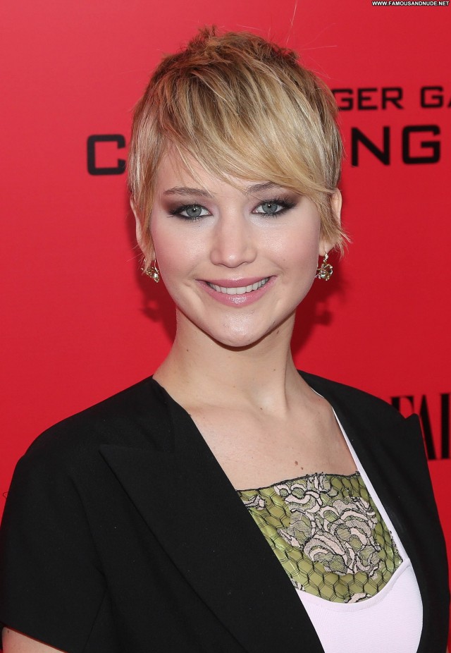 Jennifer Lawrence The Hunger Games Beautiful High Resolution