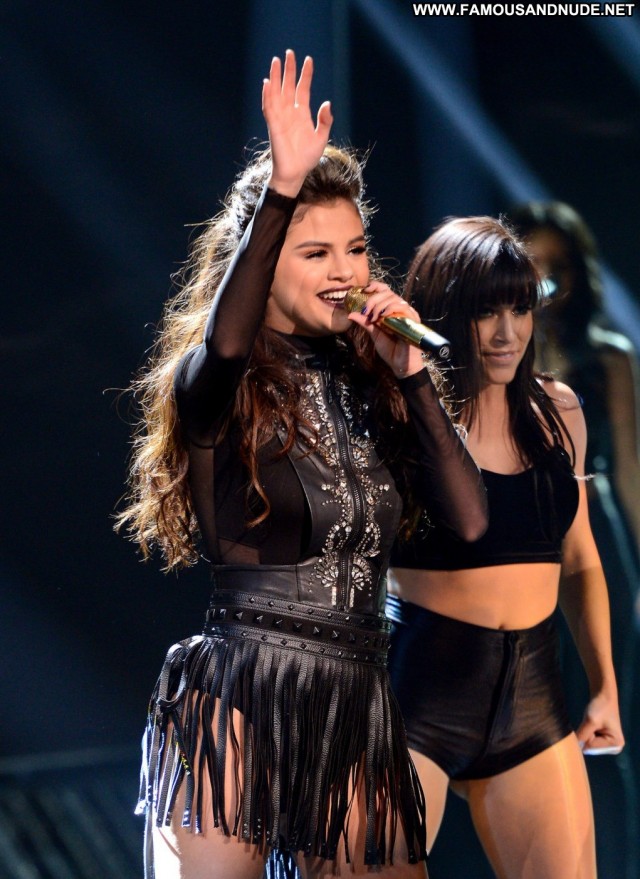 Selena Gomez No Source  Beautiful Hollywood Posing Hot Babe Celebrity