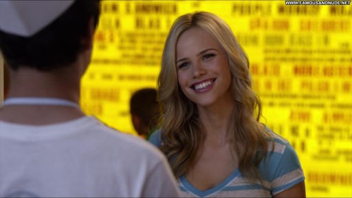 Grown Ups 2 Halston Sage Posing Hot Celebrity Beautiful High Resolution Bab...