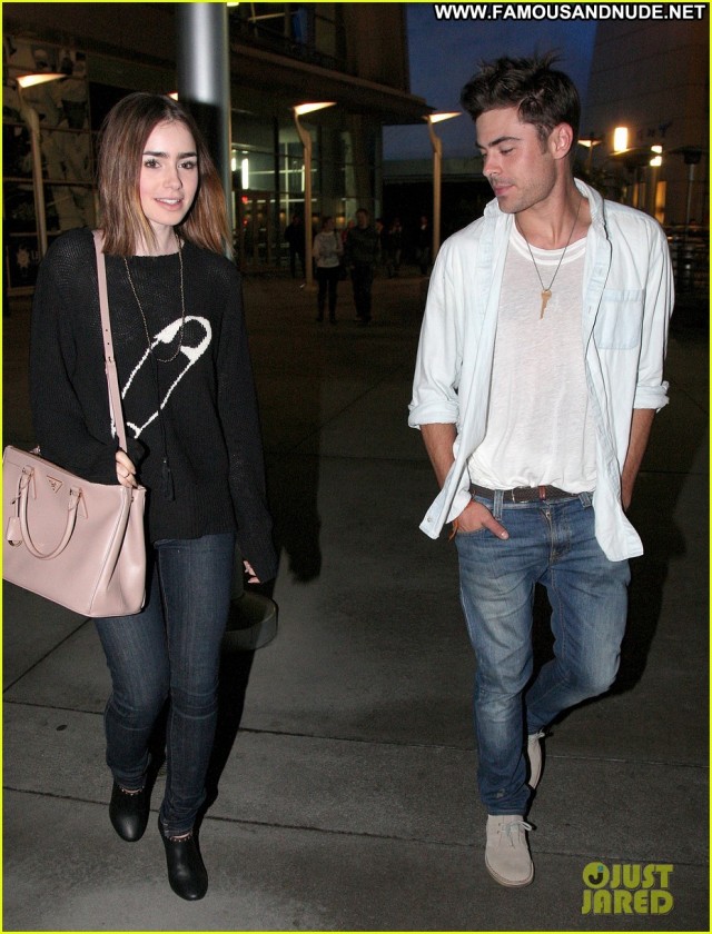 Lily Collins No Source High Resolution Babe Posing Hot Celebrity