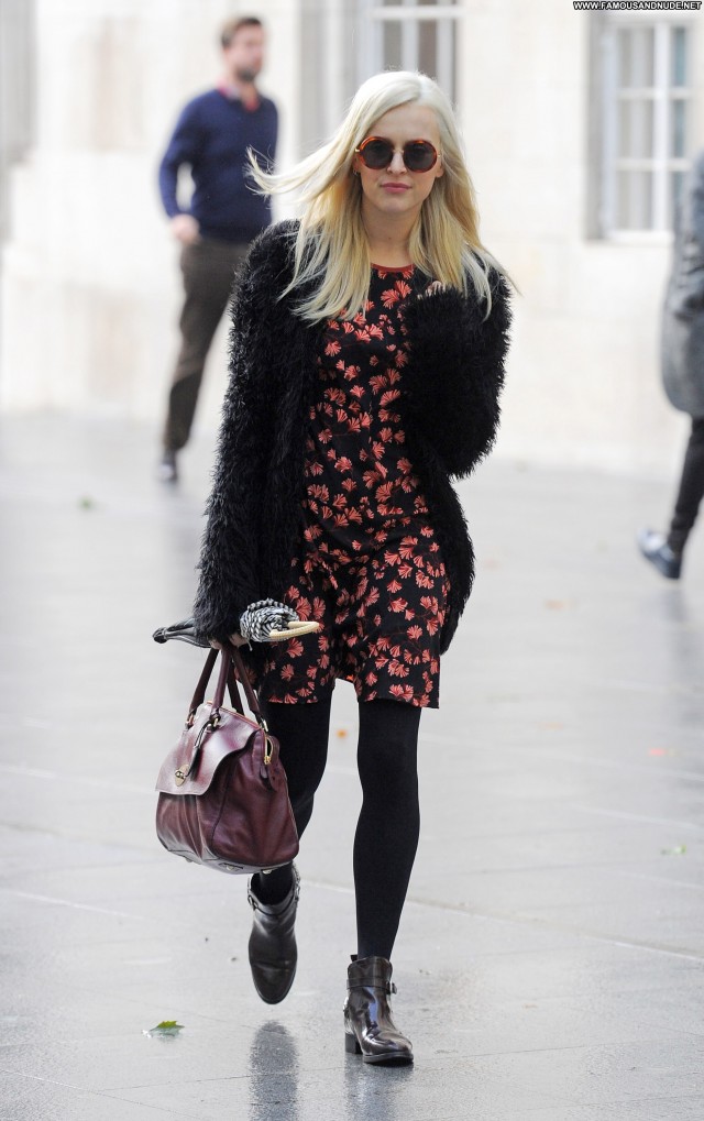 Fearne Cotton No Source  High Resolution Posing Hot Beautiful Babe