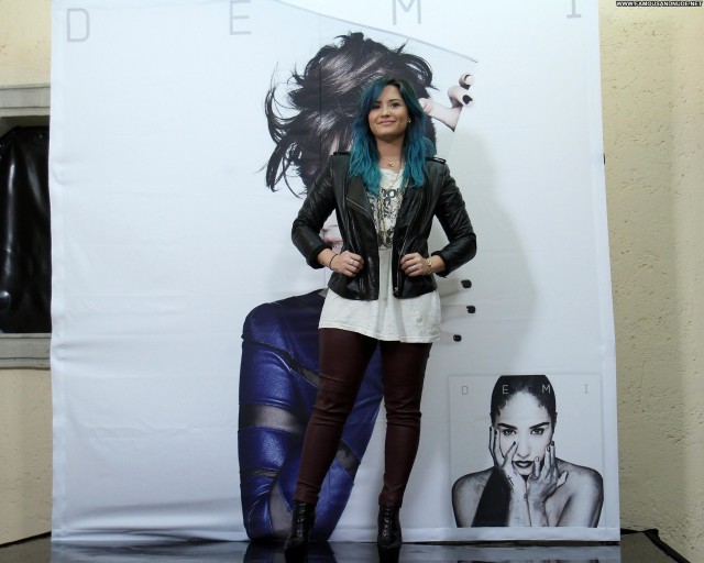 Demi Lovato No Source Mexico Posing Hot Beautiful Celebrity High