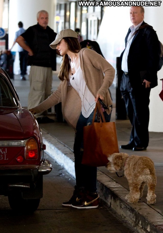 Minka Kelly Lax Airport Jeans Booty Beautiful High Resolution Lax