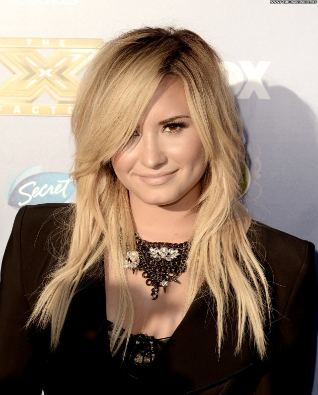 Demi Loavato The X Factor Posing Hot Los Angeles Nyc High Resolution