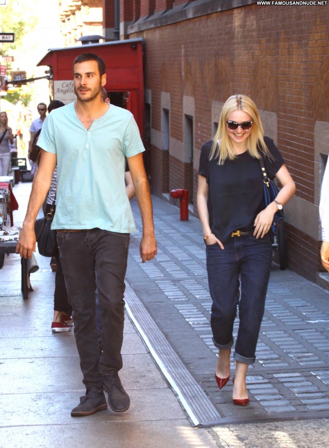 Dakota Fanning No Source High Resolution Beautiful Jeans Nyc Babe