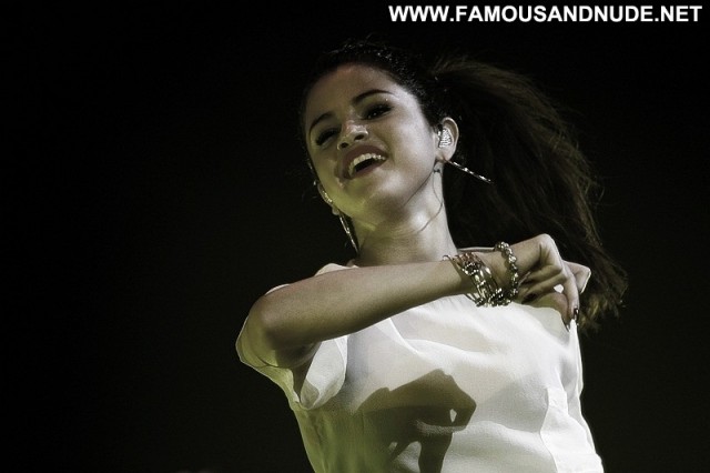 Selena Gomez No Source  Belgium Beautiful Celebrity High Resolution