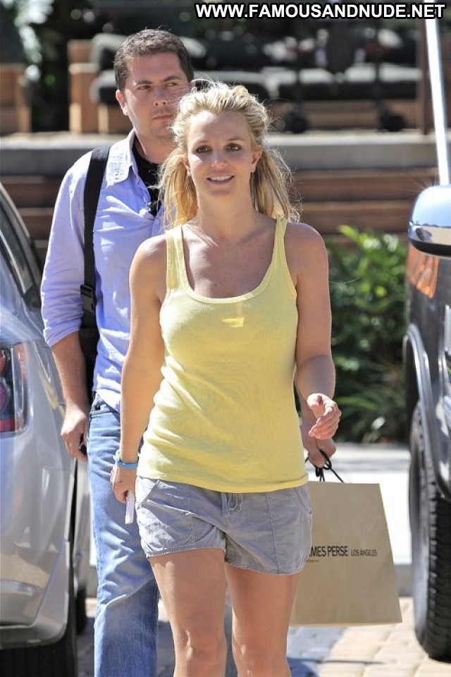 Britney Spears No Source Malibu Babe High Resolution Celebrity Posing