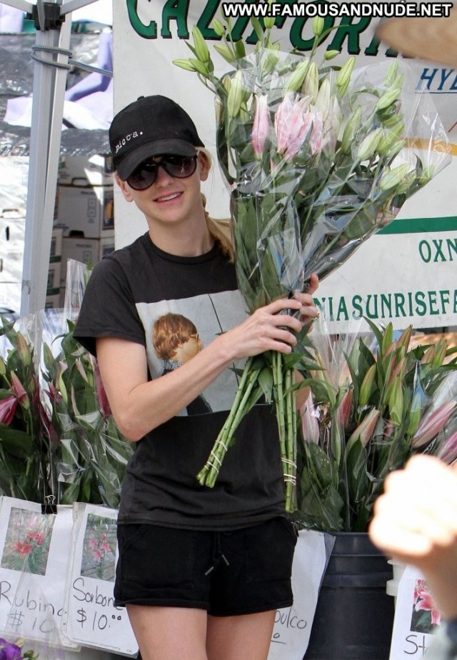 Anna Faris Farmers Market Posing Hot Babe Celebrity Beautiful