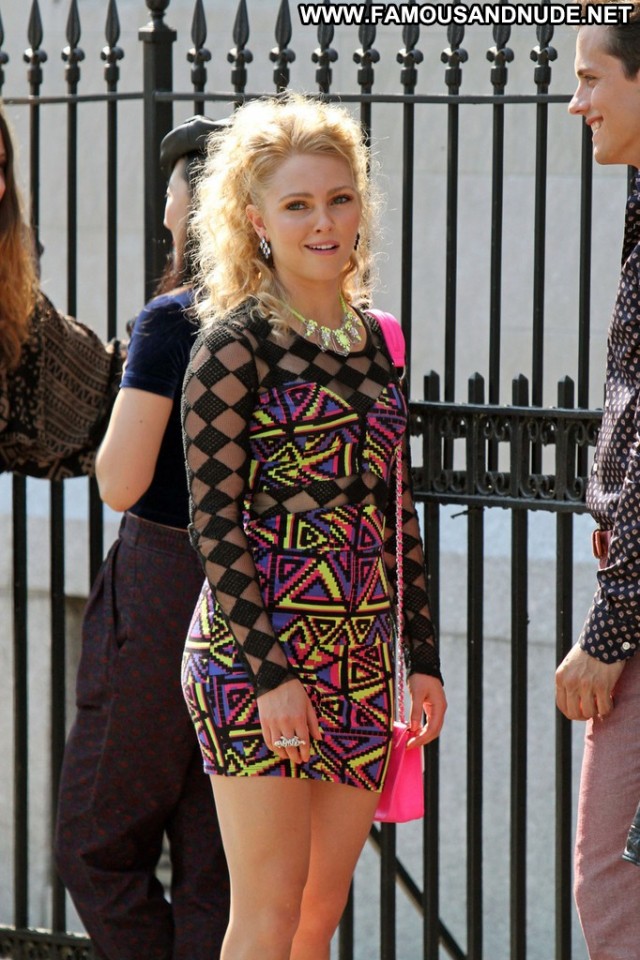 Annasophia Robb The Carrie Diaries Babe Beautiful Celebrity New York