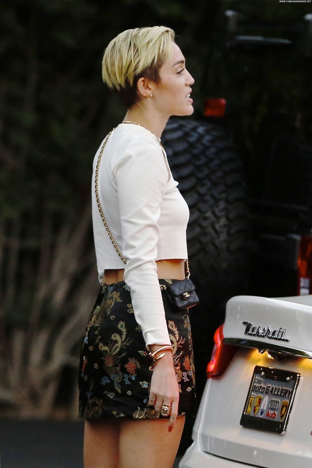 Miley Cyrus No Source Beautiful High Resolution Babe Posing Hot