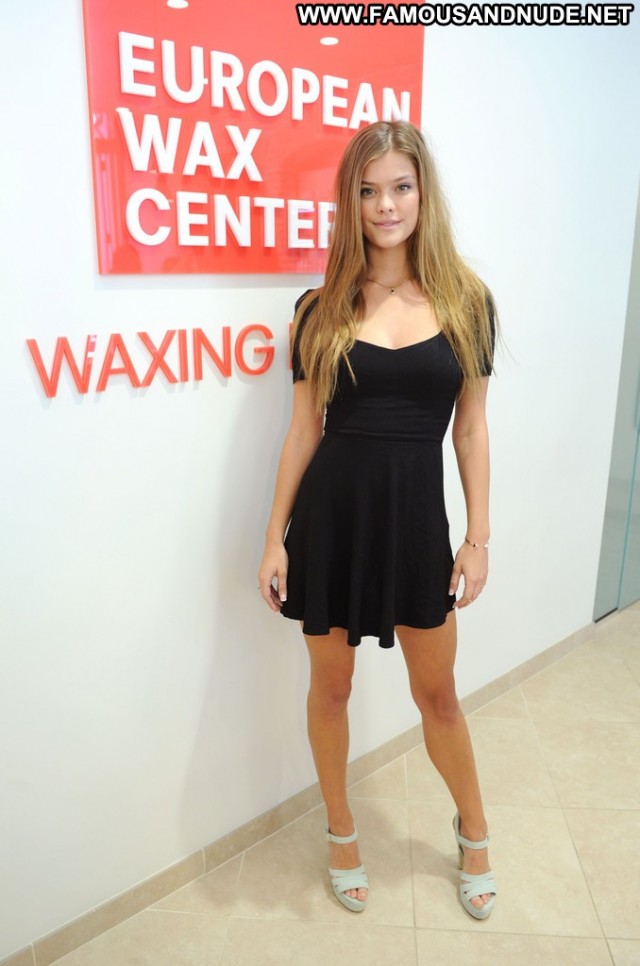 Nina Agdal No Source European Natural Nyc Celebrity Beautiful Posing