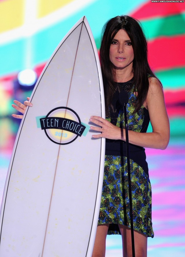 Sandra Bullock High Resolution Posing Hot Teen Babe Beautiful