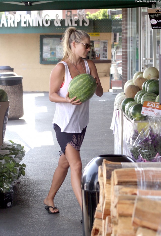 Ali Larter Shopping High Resolution Babe Shopping Beautiful Celebrity