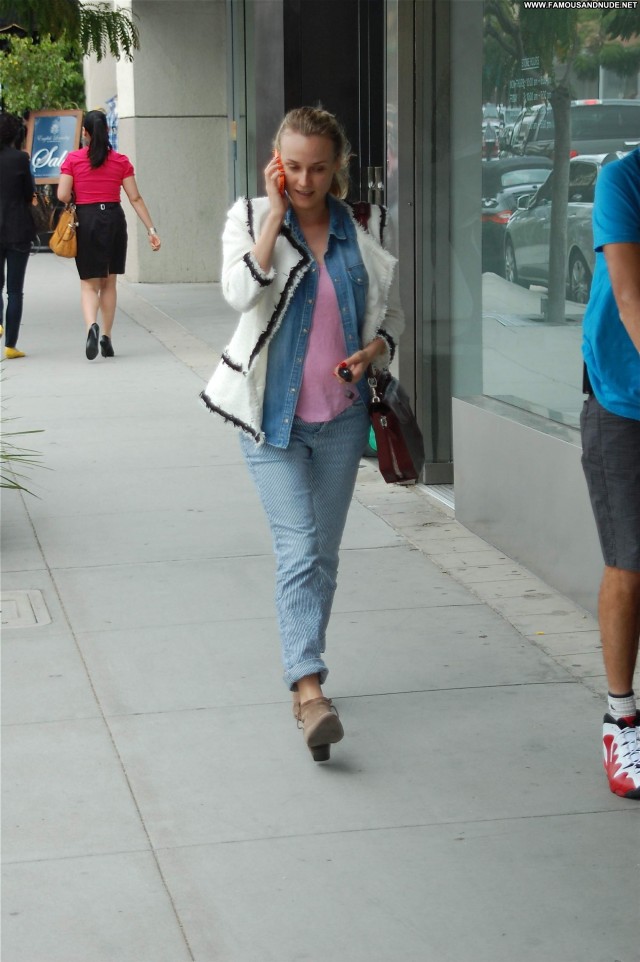 Beverly Hills Beverly Hills Babe High Resolution Posing Hot Beautiful