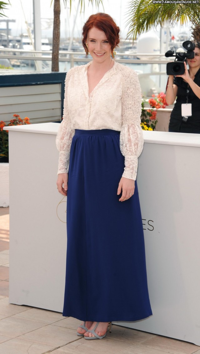 Bryce Dallas Howard Cannes Film Festival Posing Hot Celebrity