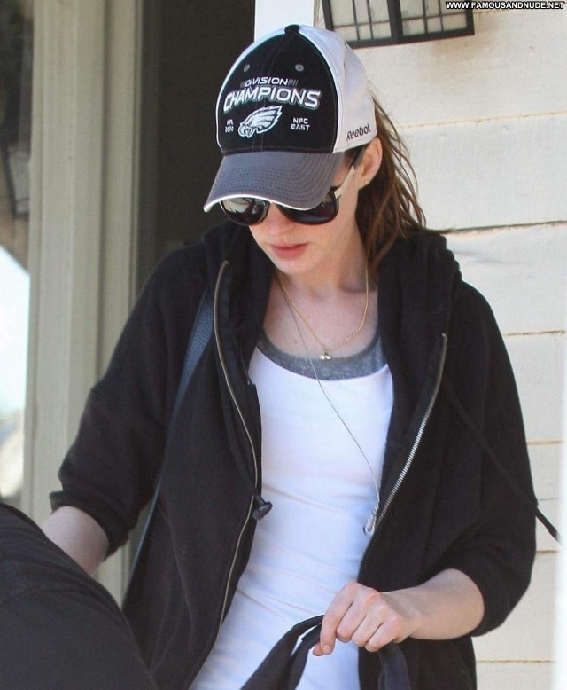 Anne Hathaway No Source High Resolution Celebrity Gym Babe Hollywood