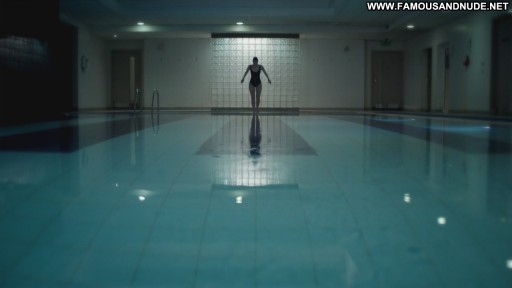 Gillian Anderson Posing Hot Beautiful Babe Straight Celebrity